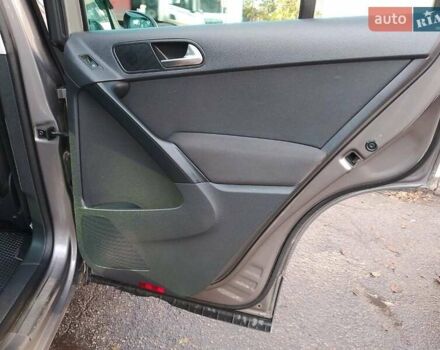 Бежевый Фольксваген Тигуан, объемом двигателя 1.98 л и пробегом 222 тыс. км за 10700 $, фото 16 на Automoto.ua