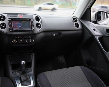 Бежевый Фольксваген Тигуан, объемом двигателя 2 л и пробегом 152 тыс. км за 10500 $, фото 12 на Automoto.ua