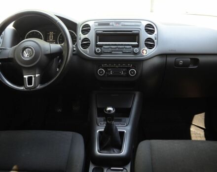 Бежевий Фольксваген Тігуан, об'ємом двигуна 1.4 л та пробігом 211 тис. км за 11500 $, фото 8 на Automoto.ua