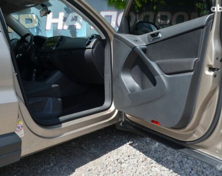 Бежевий Фольксваген Тігуан, об'ємом двигуна 1.4 л та пробігом 211 тис. км за 11500 $, фото 10 на Automoto.ua