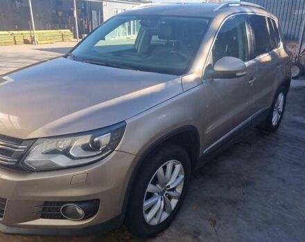 Бежевый Фольксваген Тигуан, объемом двигателя 1.97 л и пробегом 122 тыс. км за 14000 $, фото 5 на Automoto.ua