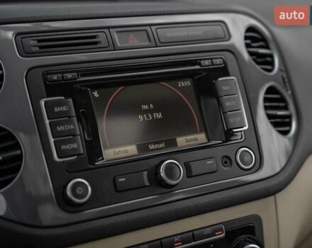 Бежевый Фольксваген Тигуан, объемом двигателя 1.98 л и пробегом 197 тыс. км за 12300 $, фото 19 на Automoto.ua