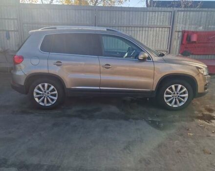 Бежевый Фольксваген Тигуан, объемом двигателя 1.97 л и пробегом 122 тыс. км за 14000 $, фото 3 на Automoto.ua