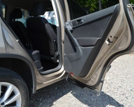 Бежевий Фольксваген Тігуан, об'ємом двигуна 1.4 л та пробігом 211 тис. км за 11500 $, фото 13 на Automoto.ua