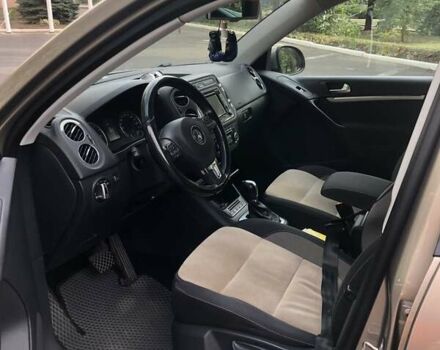 Бежевый Фольксваген Тигуан, объемом двигателя 2 л и пробегом 186 тыс. км за 16000 $, фото 3 на Automoto.ua