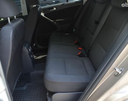 Бежевий Фольксваген Тігуан, об'ємом двигуна 1.4 л та пробігом 211 тис. км за 11500 $, фото 14 на Automoto.ua