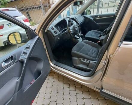 Бежевый Фольксваген Тигуан, объемом двигателя 1.97 л и пробегом 135 тыс. км за 15900 $, фото 13 на Automoto.ua