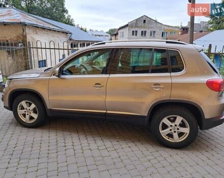 Бежевый Фольксваген Тигуан, объемом двигателя 1.97 л и пробегом 135 тыс. км за 15900 $, фото 2 на Automoto.ua