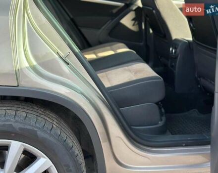 Бежевый Фольксваген Тигуан, объемом двигателя 2 л и пробегом 130 тыс. км за 17940 $, фото 45 на Automoto.ua