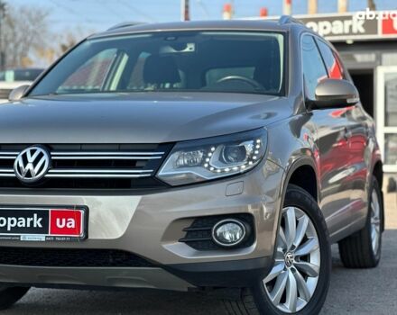 Бежевый Фольксваген Тигуан, объемом двигателя 2 л и пробегом 130 тыс. км за 17940 $, фото 3 на Automoto.ua
