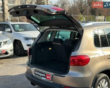 Бежевый Фольксваген Тигуан, объемом двигателя 2 л и пробегом 130 тыс. км за 17940 $, фото 34 на Automoto.ua