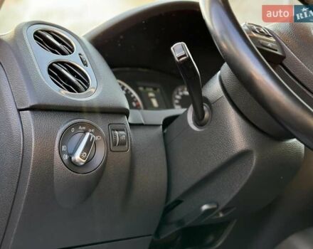 Бежевый Фольксваген Тигуан, объемом двигателя 2 л и пробегом 130 тыс. км за 17940 $, фото 26 на Automoto.ua