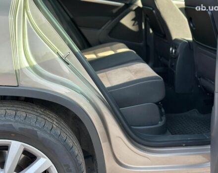 Бежевый Фольксваген Тигуан, объемом двигателя 2 л и пробегом 130 тыс. км за 17940 $, фото 45 на Automoto.ua