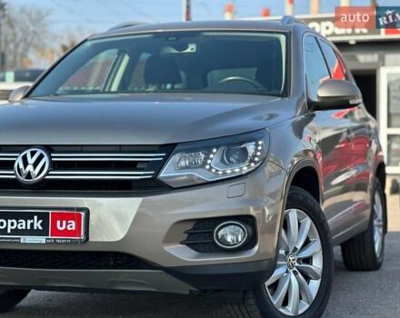 Бежевый Фольксваген Тигуан, объемом двигателя 2 л и пробегом 130 тыс. км за 17940 $, фото 1 на Automoto.ua