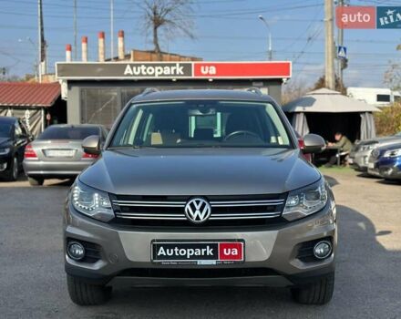 Бежевый Фольксваген Тигуан, объемом двигателя 2 л и пробегом 130 тыс. км за 17940 $, фото 2 на Automoto.ua
