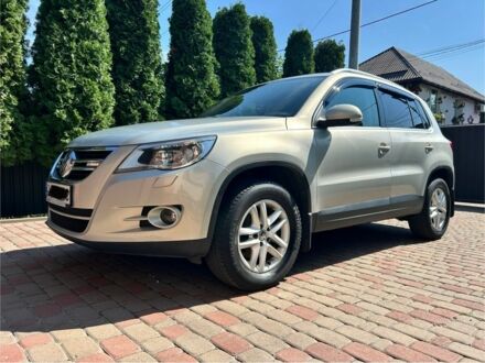 Бежевый Фольксваген Тигуан, объемом двигателя 2 л и пробегом 193 тыс. км за 12300 $, фото 1 на Automoto.ua