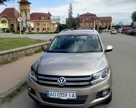 Бежевий Фольксваген Тігуан, об'ємом двигуна 1.98 л та пробігом 174 тис. км за 12500 $, фото 1 на Automoto.ua