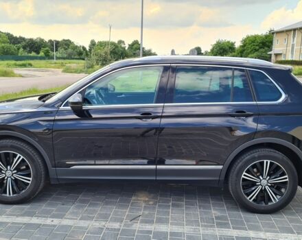 Черный Фольксваген Тигуан, объемом двигателя 0 л и пробегом 224 тыс. км за 23000 $, фото 5 на Automoto.ua