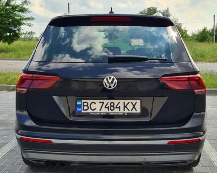 Черный Фольксваген Тигуан, объемом двигателя 0 л и пробегом 224 тыс. км за 23000 $, фото 2 на Automoto.ua