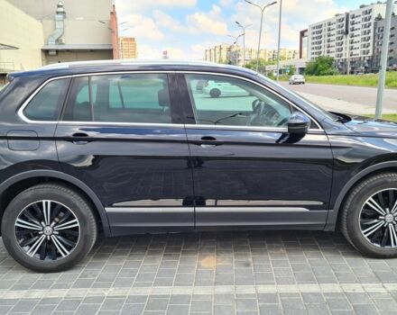 Черный Фольксваген Тигуан, объемом двигателя 0 л и пробегом 224 тыс. км за 23000 $, фото 6 на Automoto.ua