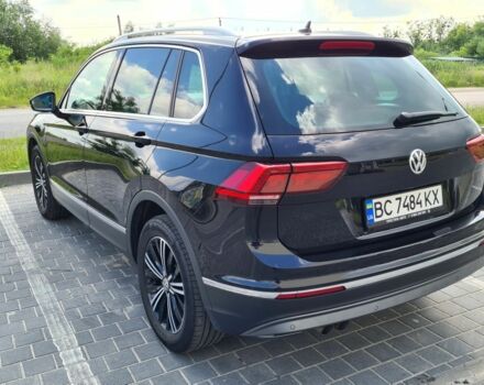 Черный Фольксваген Тигуан, объемом двигателя 0 л и пробегом 224 тыс. км за 23000 $, фото 1 на Automoto.ua