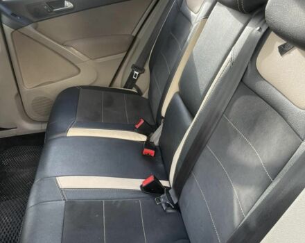 Черный Фольксваген Тигуан, объемом двигателя 2 л и пробегом 180 тыс. км за 8200 $, фото 3 на Automoto.ua