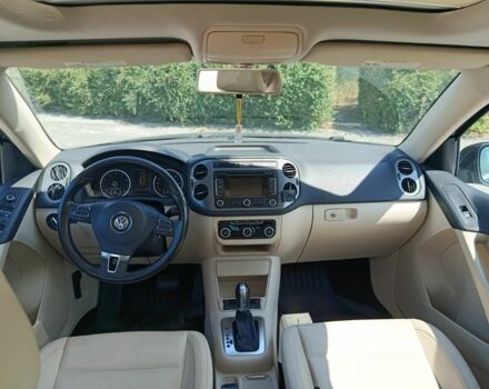 Черный Фольксваген Тигуан, объемом двигателя 2 л и пробегом 179 тыс. км за 11700 $, фото 8 на Automoto.ua