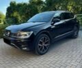 Черный Фольксваген Тигуан, объемом двигателя 2 л и пробегом 98 тыс. км за 15000 $, фото 1 на Automoto.ua