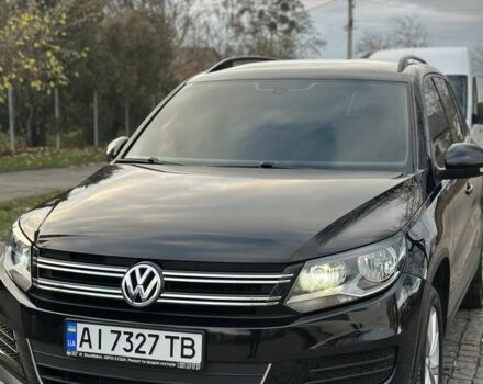 Черный Фольксваген Тигуан, объемом двигателя 2 л и пробегом 107 тыс. км за 13600 $, фото 2 на Automoto.ua