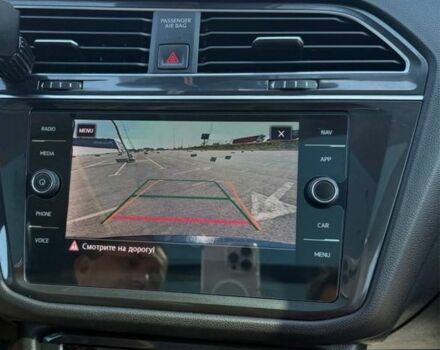 Черный Фольксваген Тигуан, объемом двигателя 2 л и пробегом 160 тыс. км за 24200 $, фото 8 на Automoto.ua