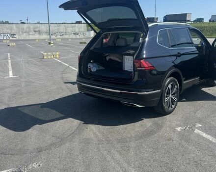 Черный Фольксваген Тигуан, объемом двигателя 2 л и пробегом 160 тыс. км за 24200 $, фото 4 на Automoto.ua