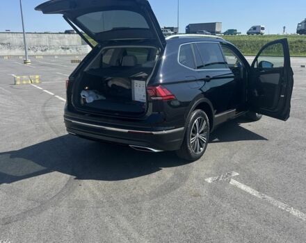 Черный Фольксваген Тигуан, объемом двигателя 2 л и пробегом 160 тыс. км за 24200 $, фото 5 на Automoto.ua