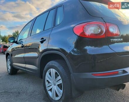 Черный Фольксваген Тигуан, объемом двигателя 1.97 л и пробегом 290 тыс. км за 9899 $, фото 34 на Automoto.ua