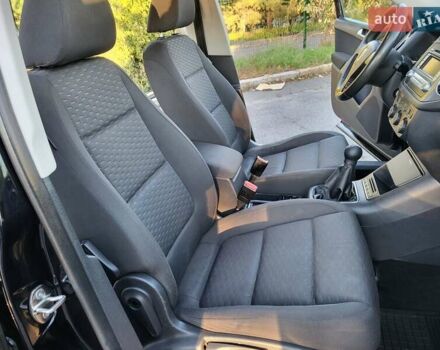 Черный Фольксваген Тигуан, объемом двигателя 1.97 л и пробегом 290 тыс. км за 9899 $, фото 133 на Automoto.ua