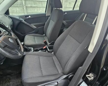 Черный Фольксваген Тигуан, объемом двигателя 1.39 л и пробегом 256 тыс. км за 2600 $, фото 2 на Automoto.ua