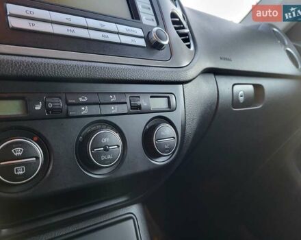 Черный Фольксваген Тигуан, объемом двигателя 1.97 л и пробегом 290 тыс. км за 9899 $, фото 149 на Automoto.ua