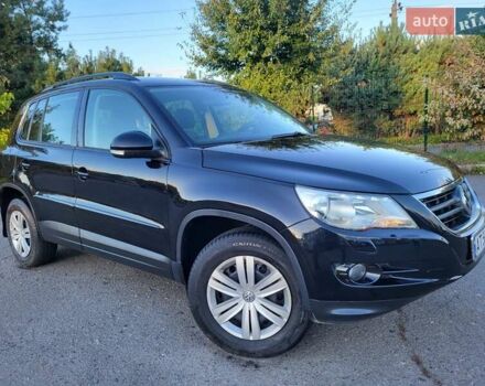 Черный Фольксваген Тигуан, объемом двигателя 1.97 л и пробегом 290 тыс. км за 9899 $, фото 7 на Automoto.ua