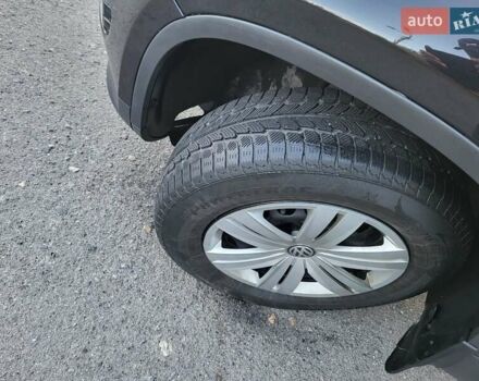 Черный Фольксваген Тигуан, объемом двигателя 1.97 л и пробегом 290 тыс. км за 9899 $, фото 153 на Automoto.ua