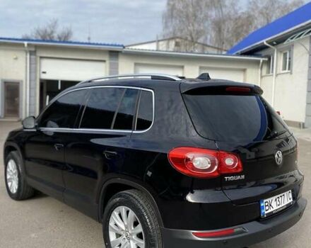 Чорний Фольксваген Тігуан, об'ємом двигуна 1.97 л та пробігом 276 тис. км за 12000 $, фото 20 на Automoto.ua