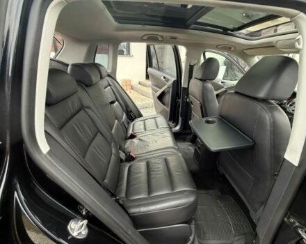 Черный Фольксваген Тигуан, объемом двигателя 2 л и пробегом 285 тыс. км за 2700 $, фото 7 на Automoto.ua