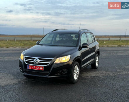 Чорний Фольксваген Тігуан, об'ємом двигуна 1.4 л та пробігом 211 тис. км за 8900 $, фото 3 на Automoto.ua