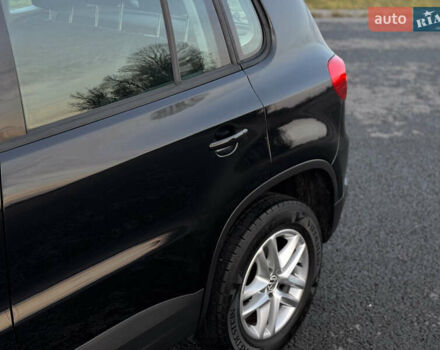 Чорний Фольксваген Тігуан, об'ємом двигуна 1.4 л та пробігом 211 тис. км за 8900 $, фото 19 на Automoto.ua