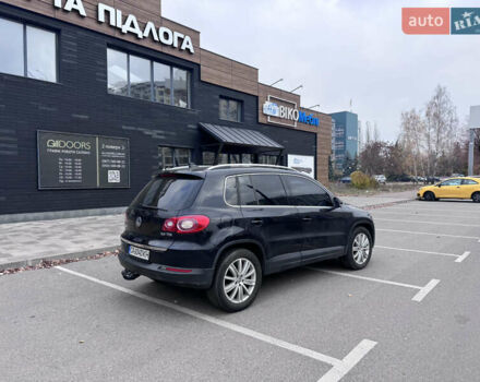 Черный Фольксваген Тигуан, объемом двигателя 2 л и пробегом 275 тыс. км за 9900 $, фото 6 на Automoto.ua