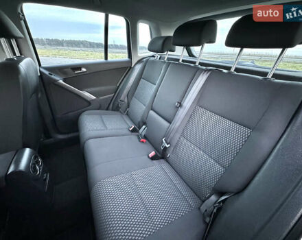 Чорний Фольксваген Тігуан, об'ємом двигуна 1.4 л та пробігом 211 тис. км за 8900 $, фото 38 на Automoto.ua