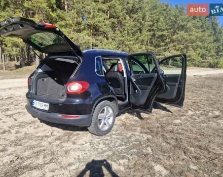 Черный Фольксваген Тигуан, объемом двигателя 1.97 л и пробегом 250 тыс. км за 10199 $, фото 1 на Automoto.ua