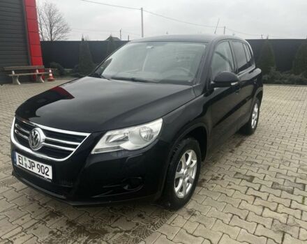Чорний Фольксваген Тігуан, об'ємом двигуна 2 л та пробігом 280 тис. км за 4663 $, фото 1 на Automoto.ua