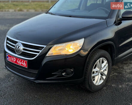 Чорний Фольксваген Тігуан, об'ємом двигуна 1.4 л та пробігом 211 тис. км за 8900 $, фото 4 на Automoto.ua