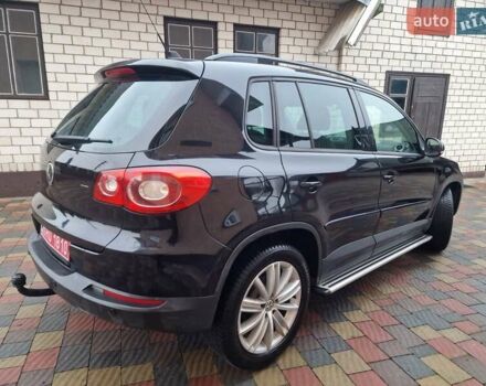 Черный Фольксваген Тигуан, объемом двигателя 2 л и пробегом 247 тыс. км за 13300 $, фото 3 на Automoto.ua