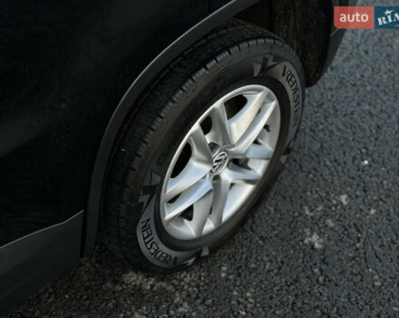 Чорний Фольксваген Тігуан, об'ємом двигуна 1.4 л та пробігом 211 тис. км за 8900 $, фото 20 на Automoto.ua