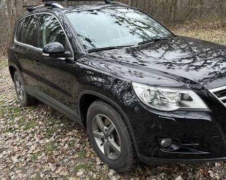 Черный Фольксваген Тигуан, объемом двигателя 1.97 л и пробегом 214 тыс. км за 13500 $, фото 3 на Automoto.ua